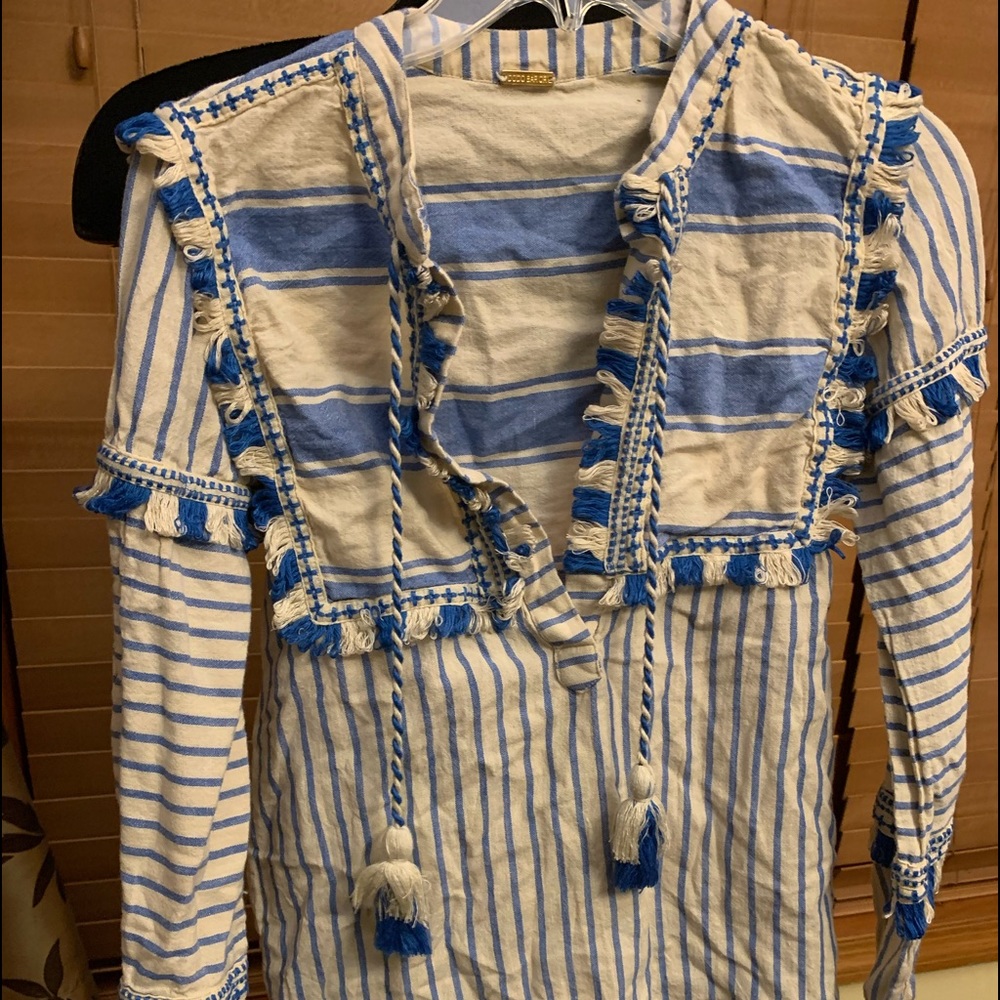 Gorgeous, boutique top